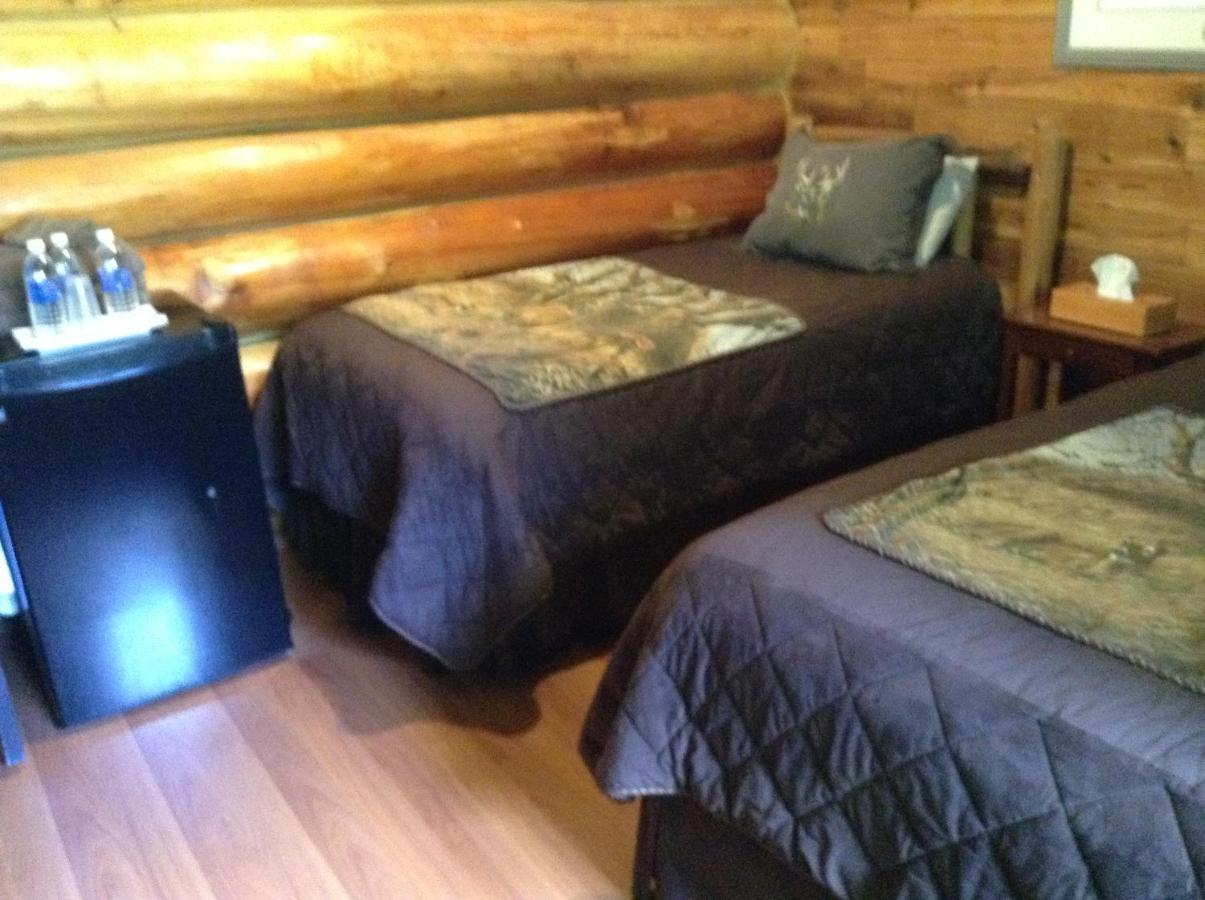 ואלמונט Summit River Lodge & Campsites חדר תמונה