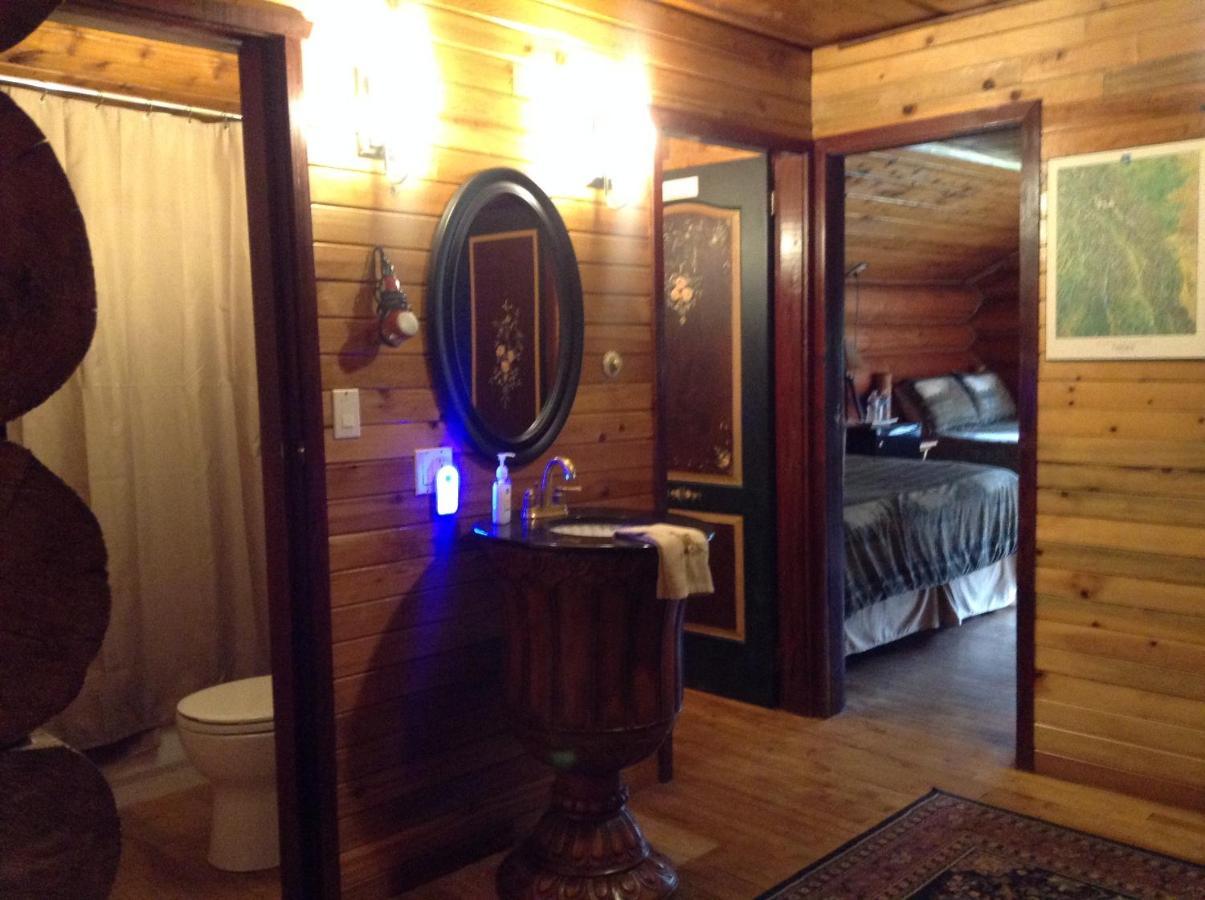 ואלמונט Summit River Lodge & Campsites חדר תמונה